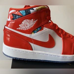 Air Jordan 1 Mid SE, Chile Red / White, Men's Size 10, DC7294 600, NEW WITH BOX!